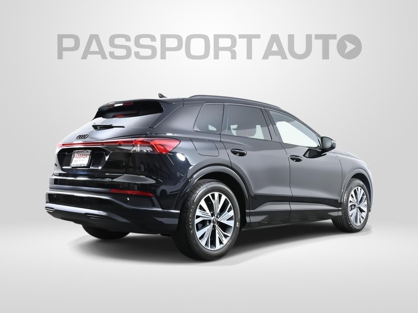 2025 Audi Q4 e-tron Premium Plus