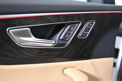 2023 Audi Q8 Premium Plus