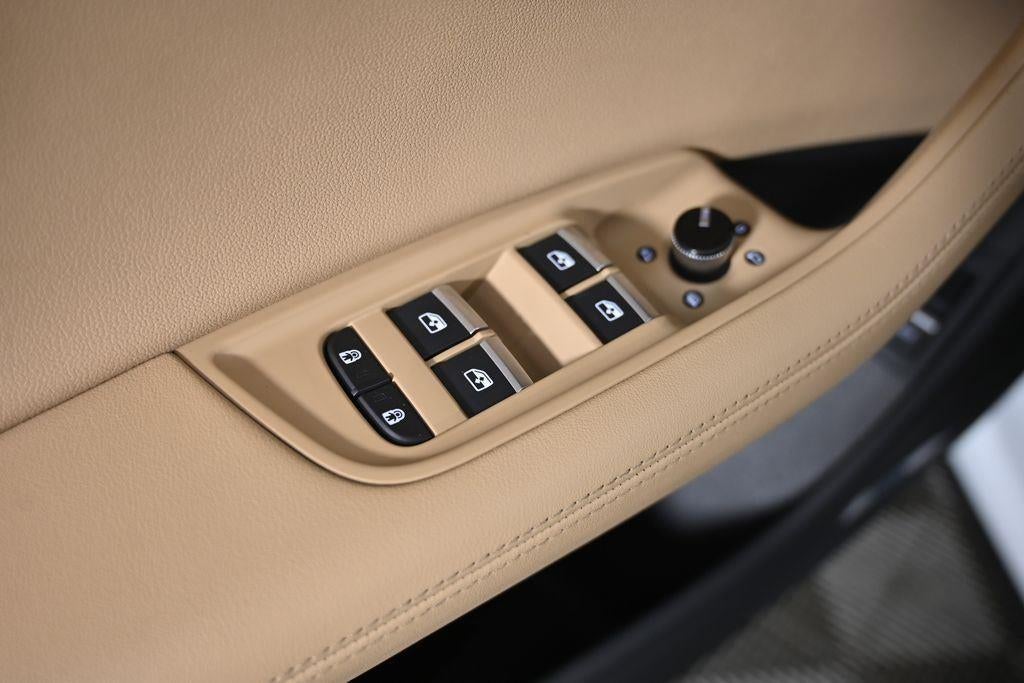 2023 Audi Q8 Premium Plus