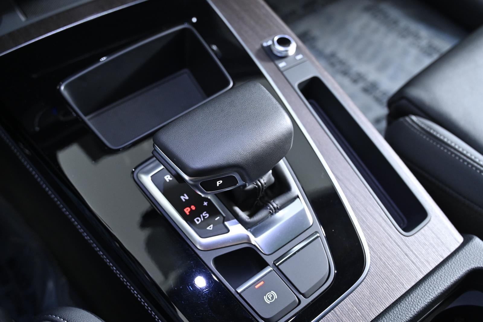 2024 Audi Q5 S line Premium Plus