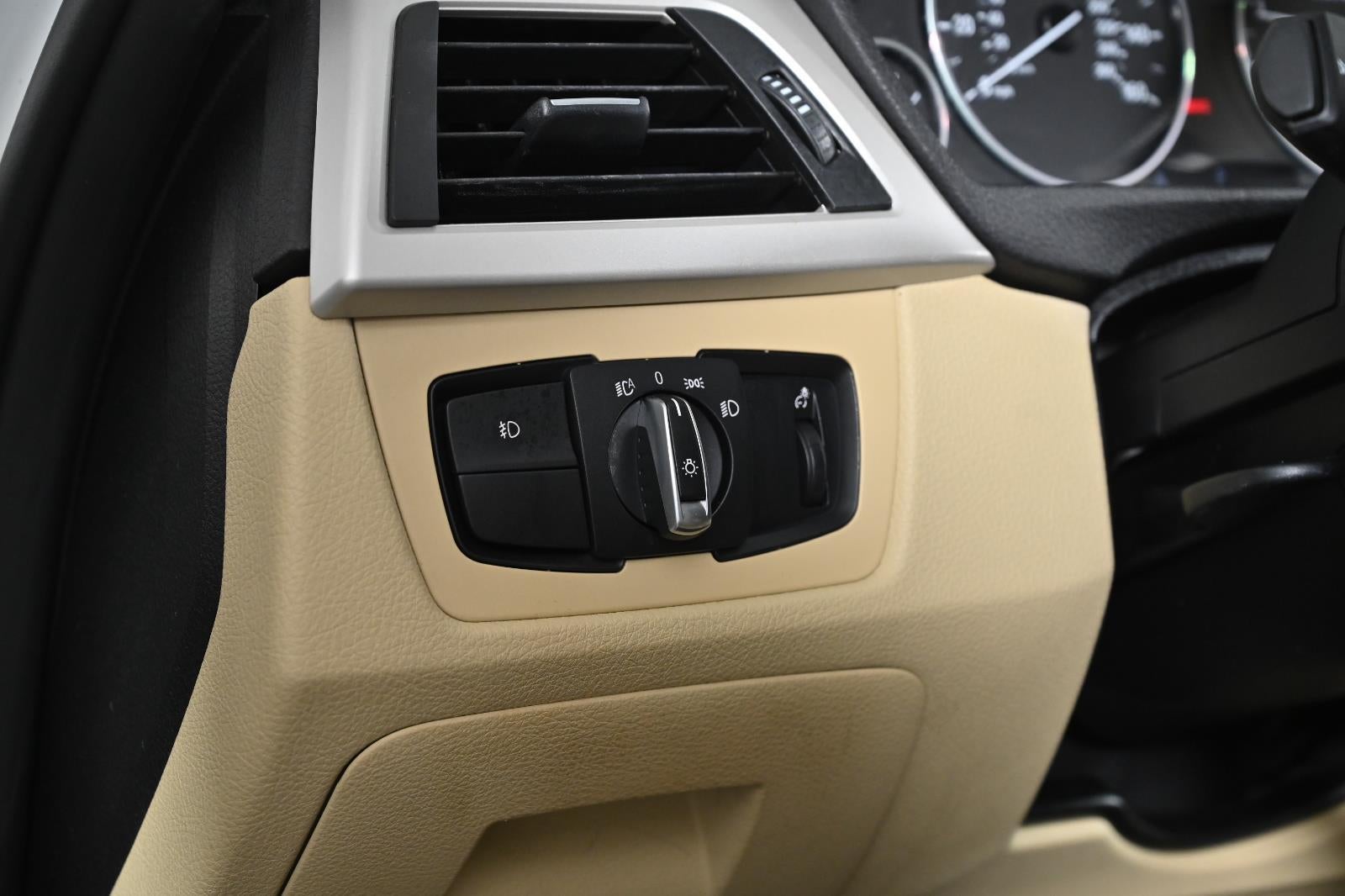 2018 BMW 3 Series 320i xDrive