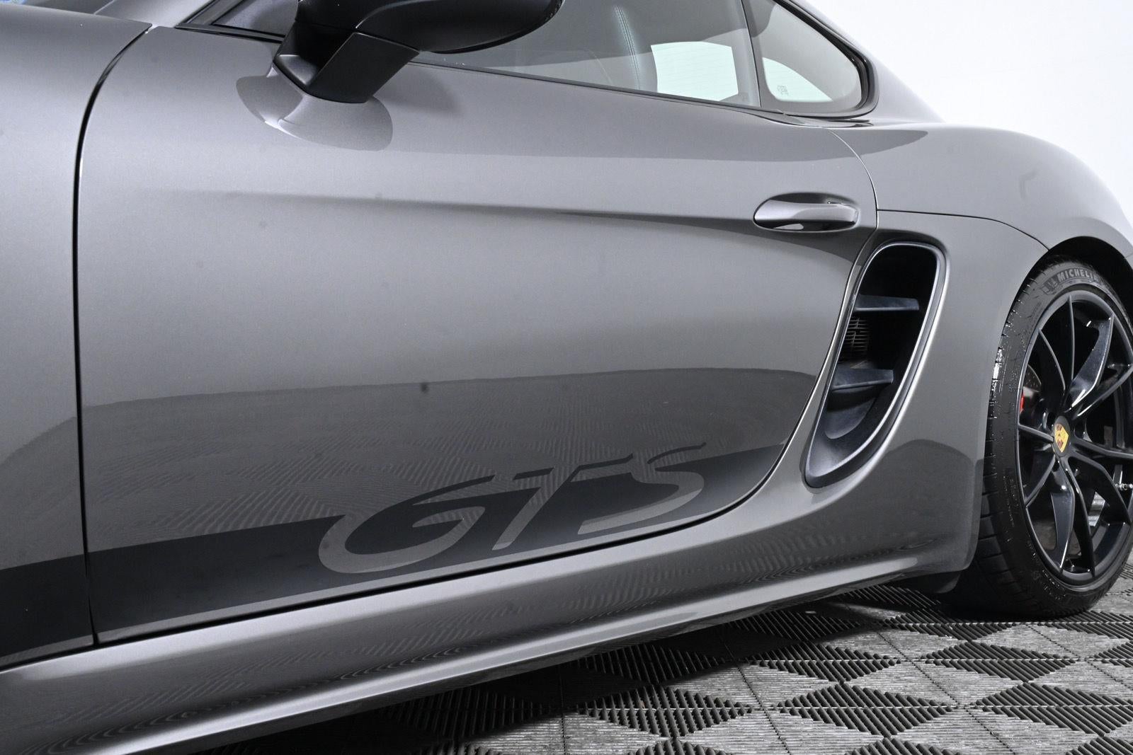 2018 Porsche 718 Cayman GTS