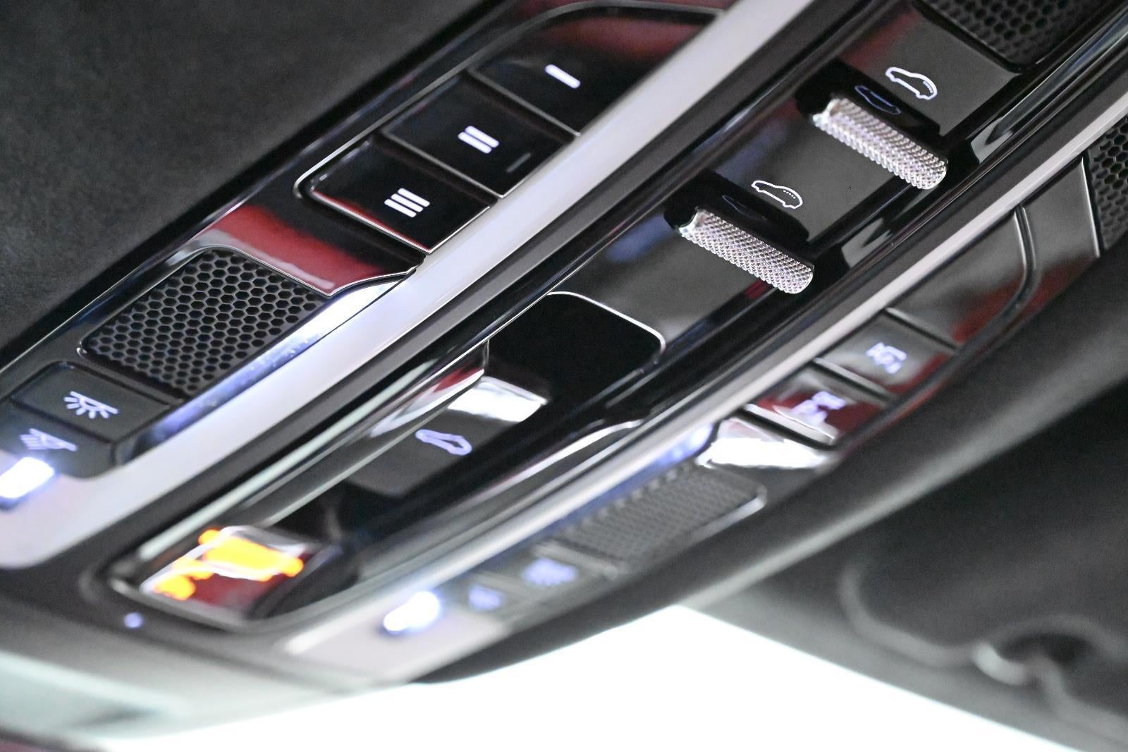 2020 Porsche Panamera GTS