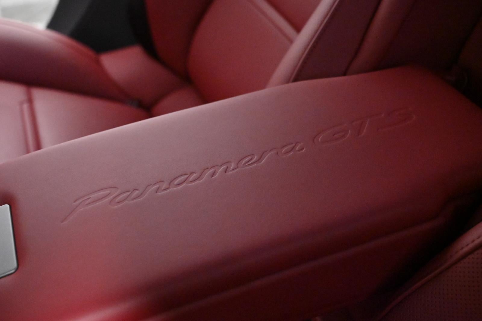 2020 Porsche Panamera GTS