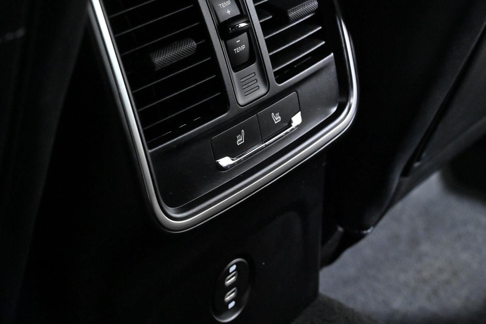 2024 Porsche Macan T