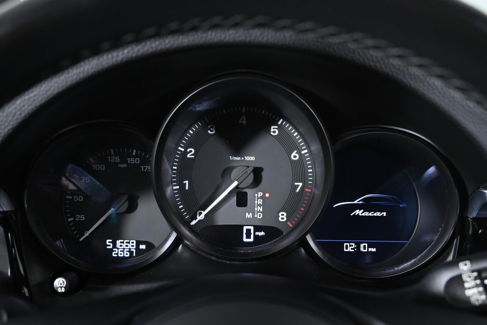 2022 Porsche Macan AWD