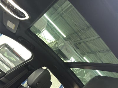 2022 Porsche Macan AWD