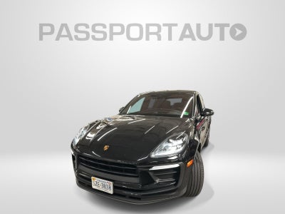 2022 Porsche Macan AWD