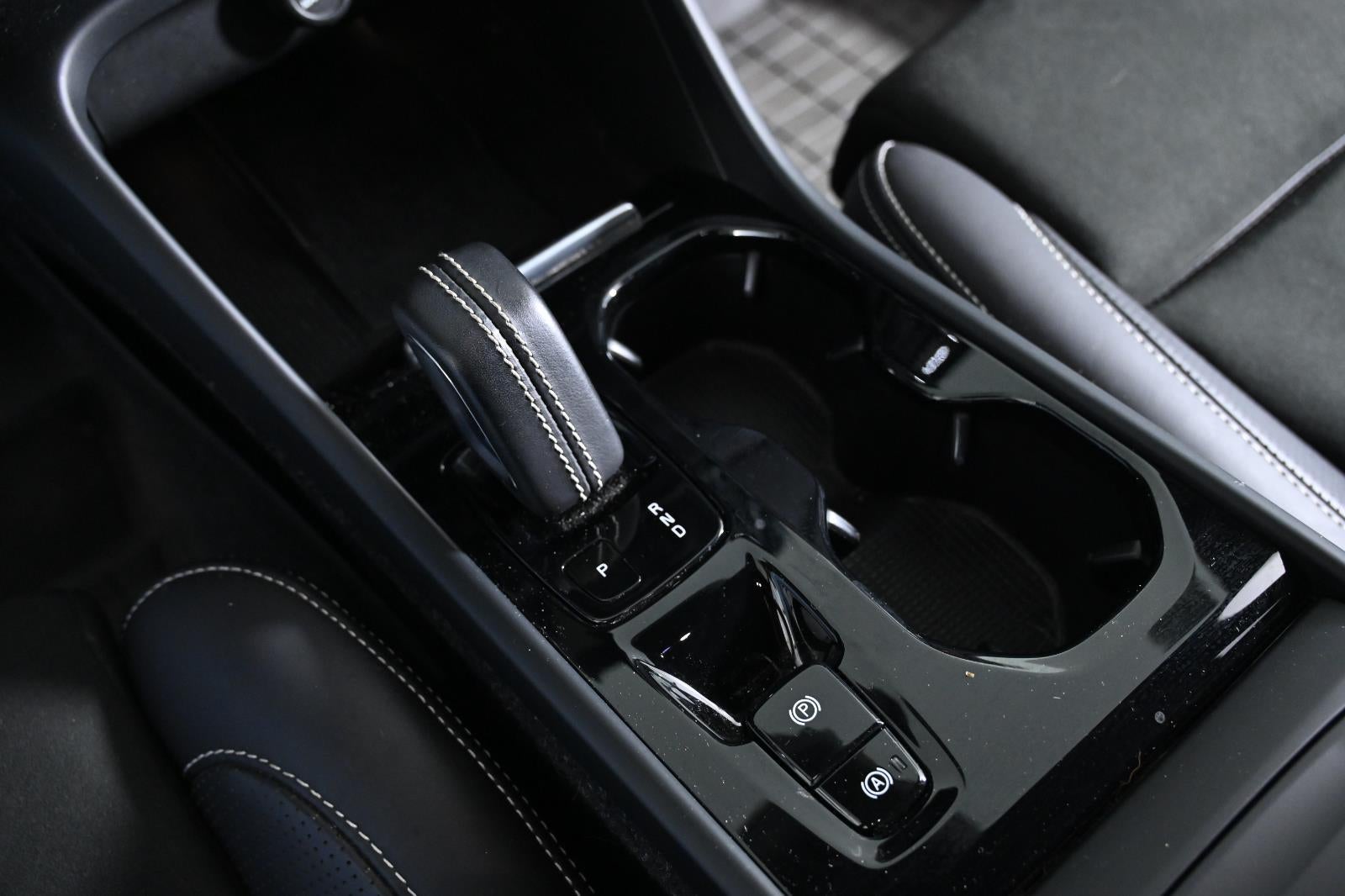 2021 Volvo XC40 R-Design