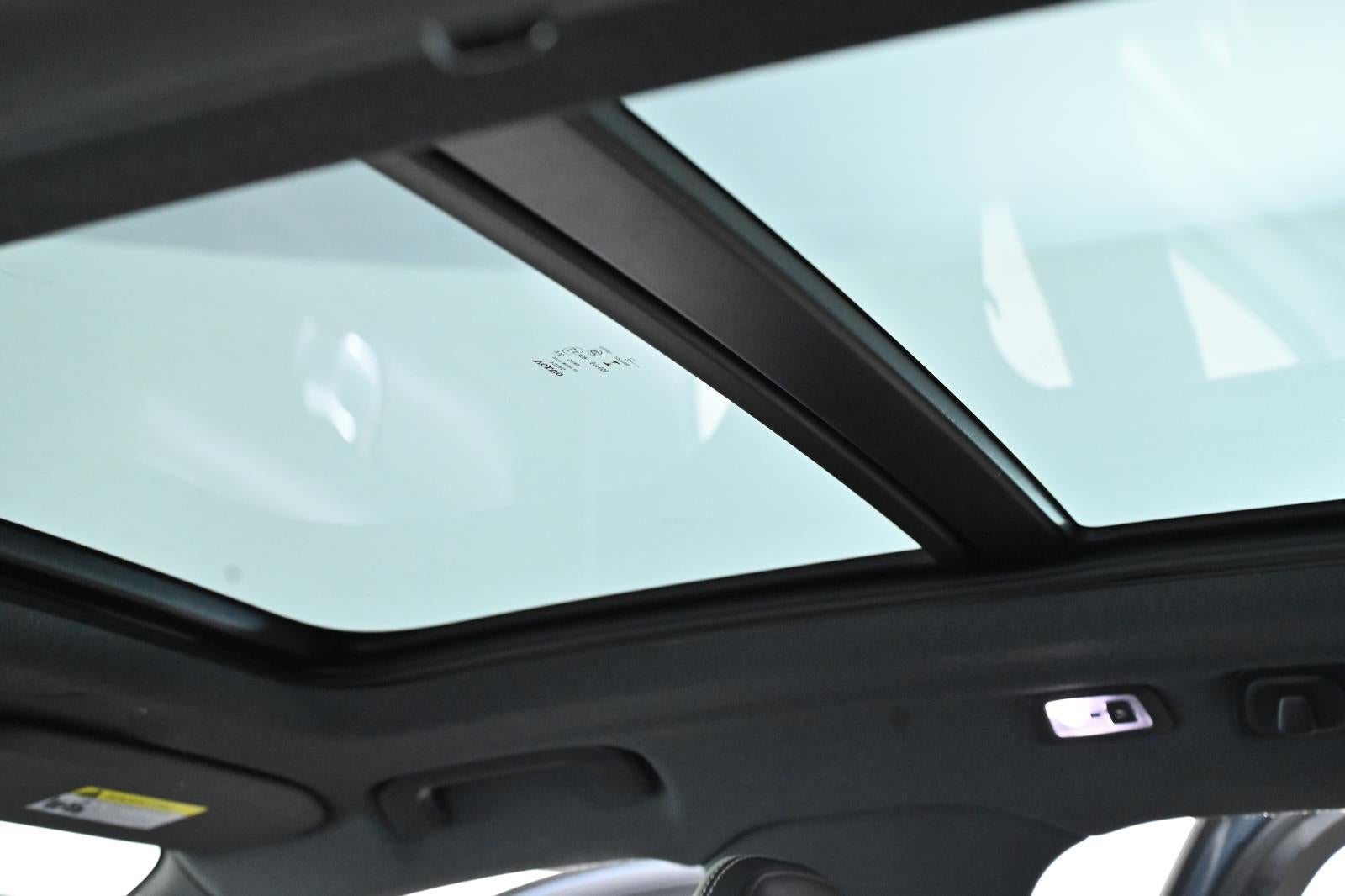 2021 Volvo XC40 R-Design