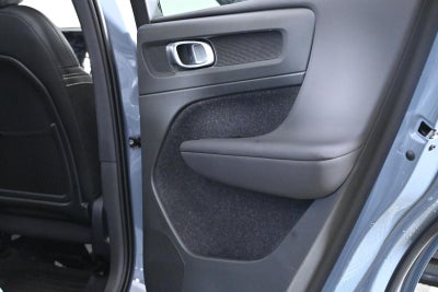 2021 Volvo XC40 R-Design