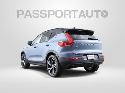 2021 Volvo XC40 R-Design