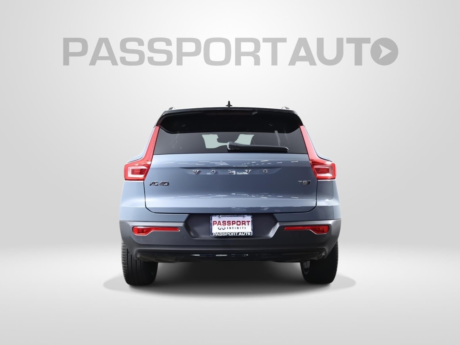 2021 Volvo XC40 R-Design