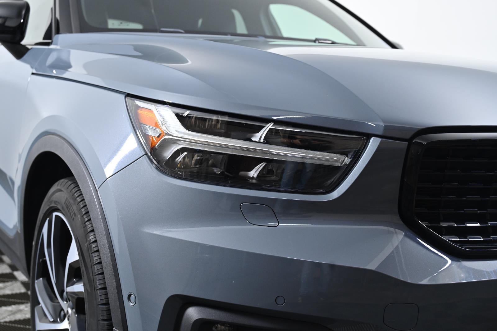 2021 Volvo XC40 R-Design