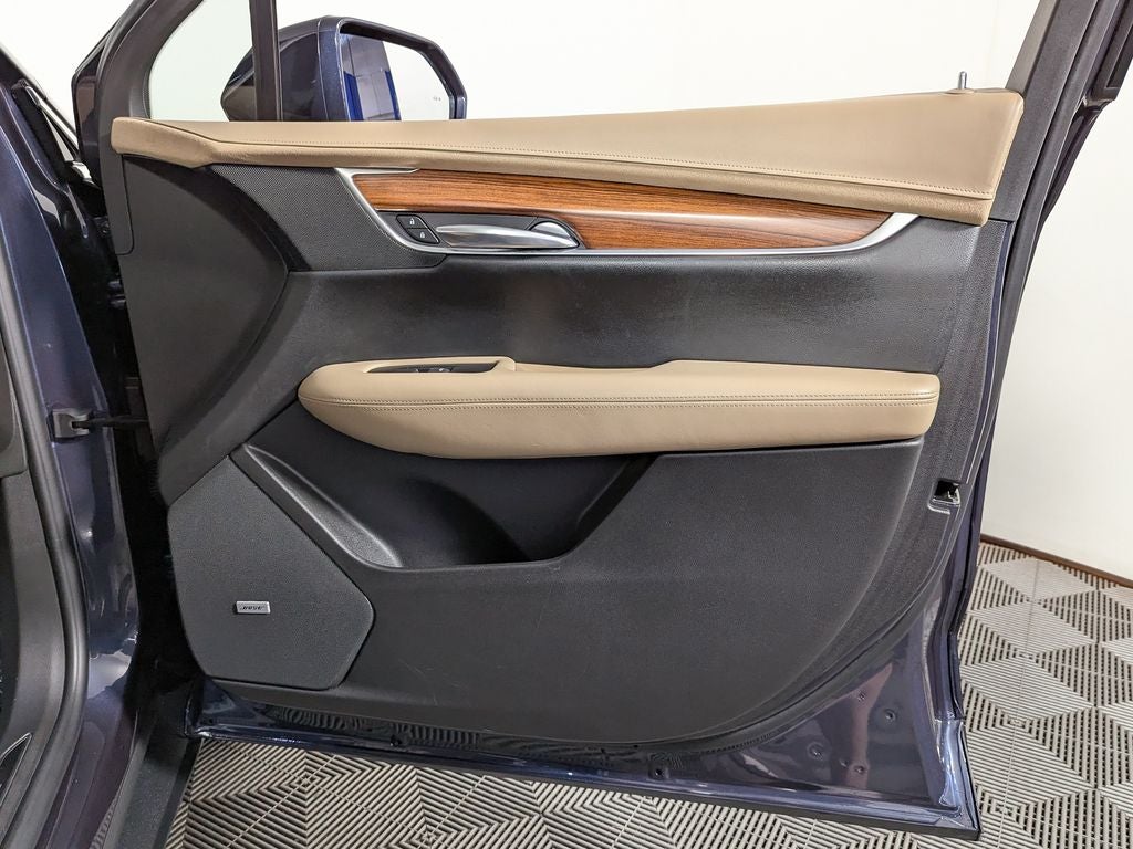 2019 Cadillac XT5 Platinum