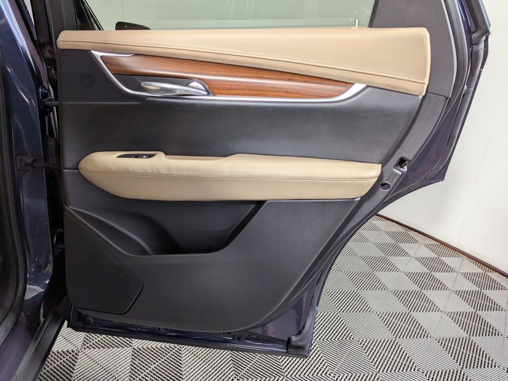 2019 Cadillac XT5 Platinum