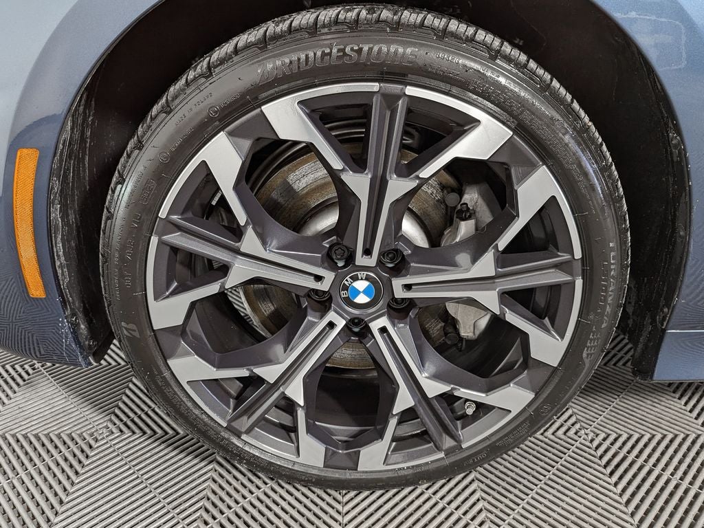 2025 BMW 330i xDrive 330i xDrive