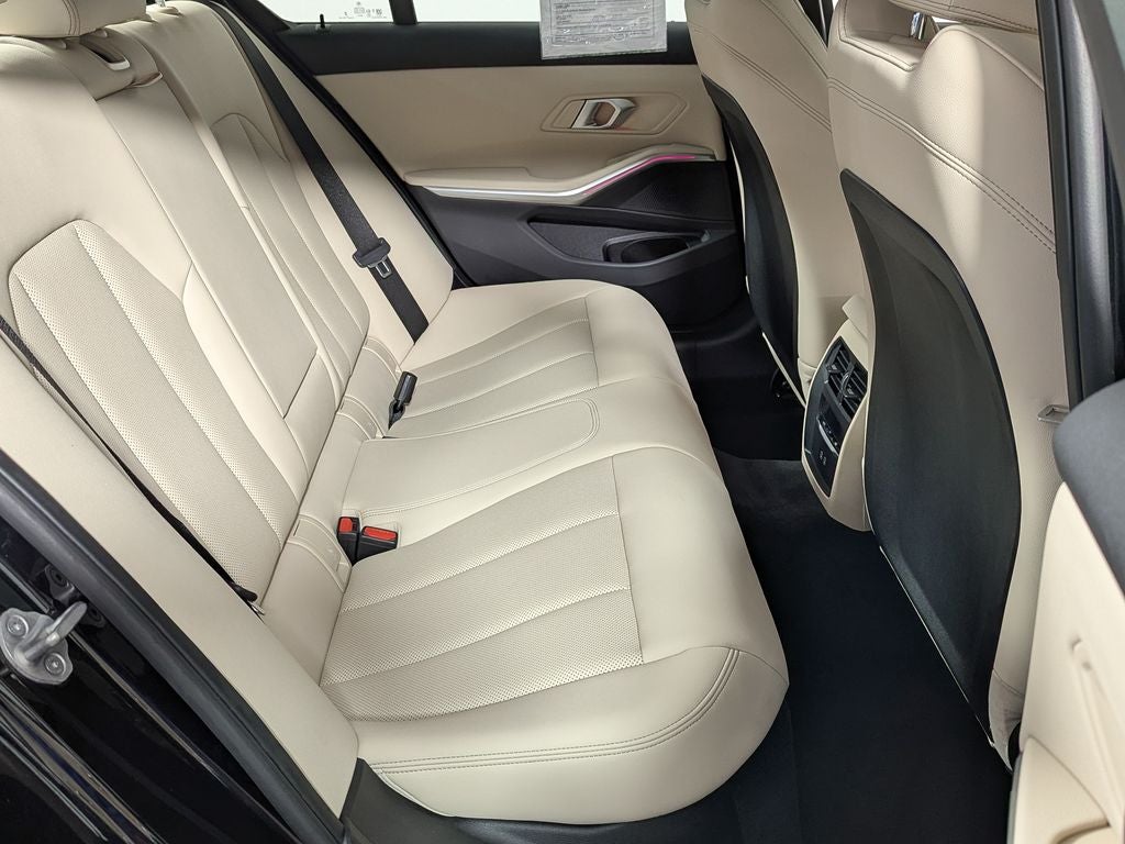 2025 BMW 3 Series 330i xDrive