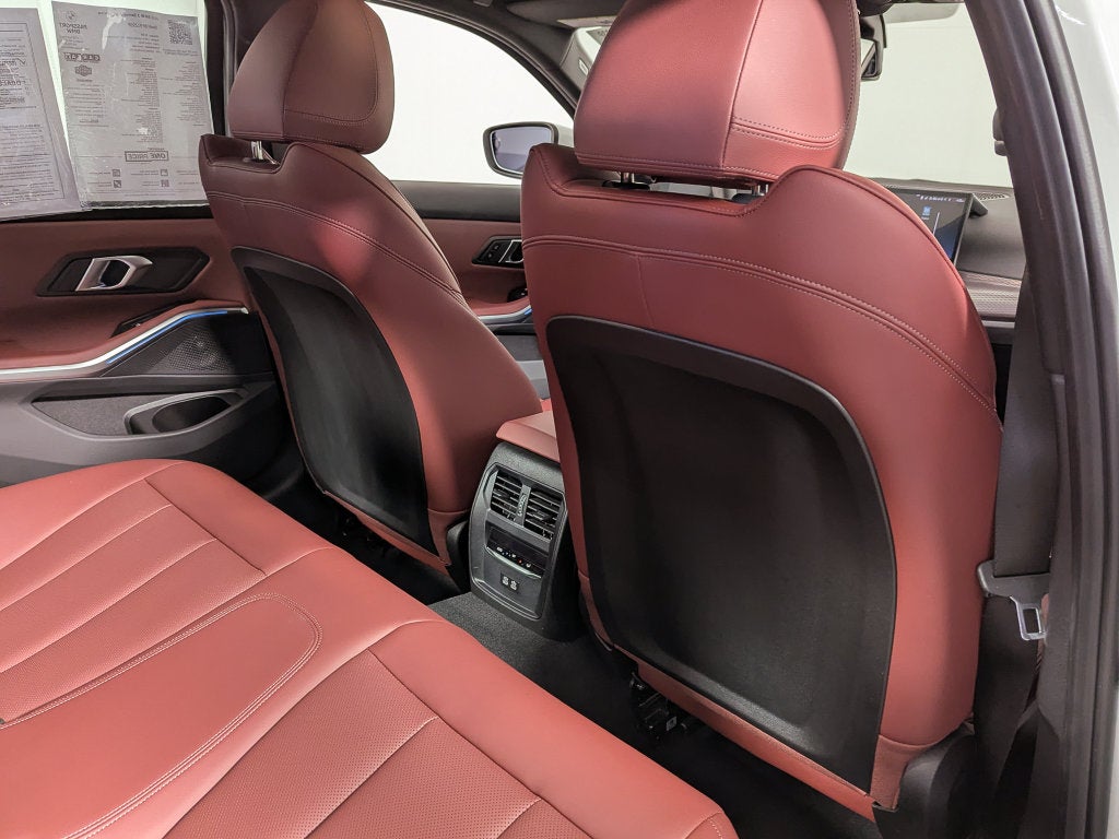 2025 BMW 3 Series 330i xDrive