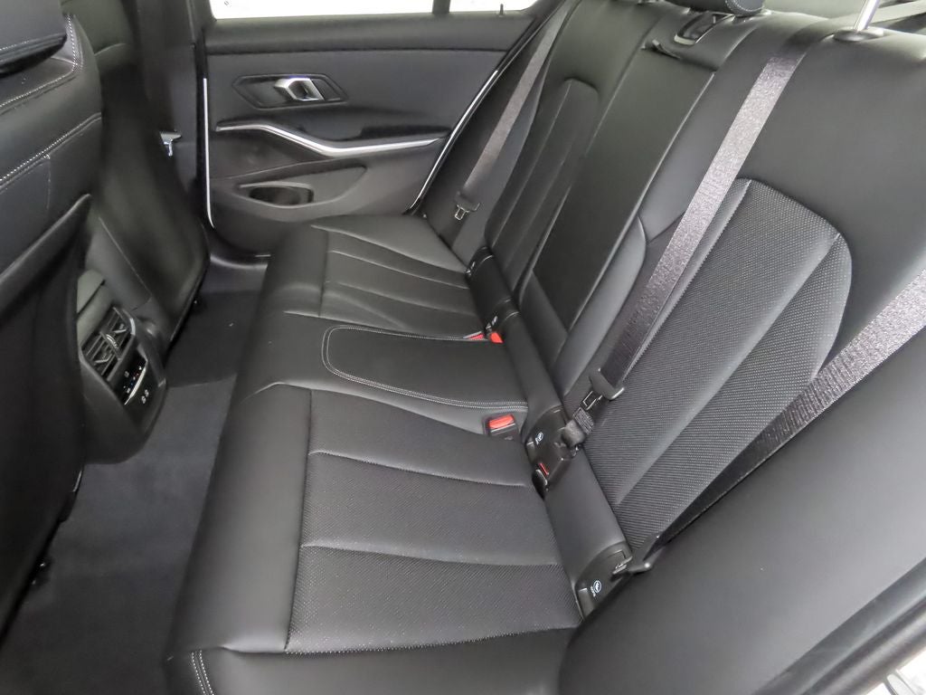 2025 BMW 330i 330i xDrive