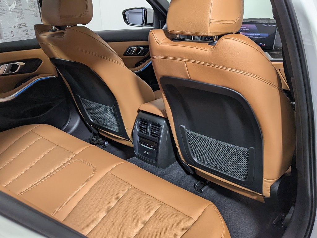 2023 BMW 330i xDrive 330i xDrive