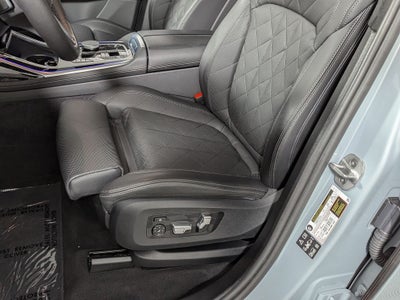 2025 BMW X7 xDrive40i