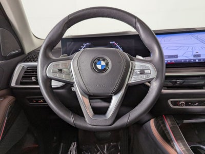 2025 BMW X7 xDrive40i