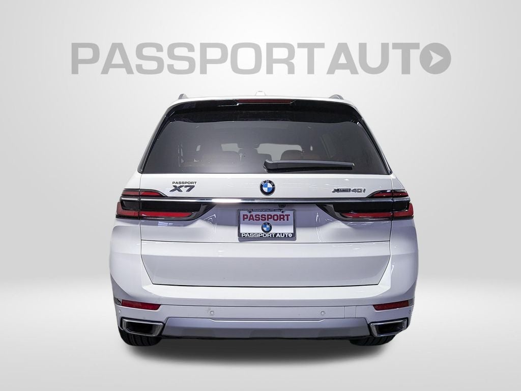 2025 BMW X7 xDrive40i