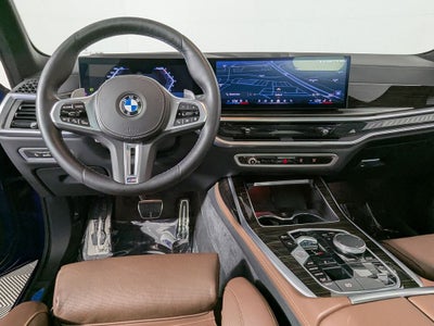 2025 BMW X7 M60i