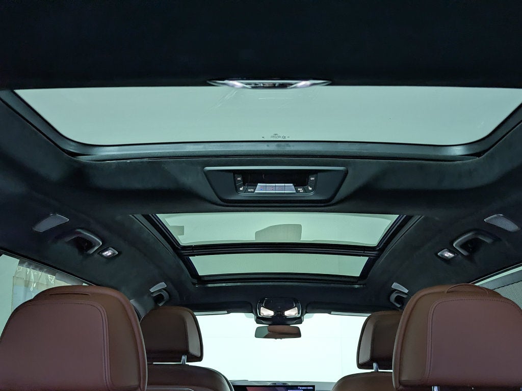 2024 BMW X7 M60i