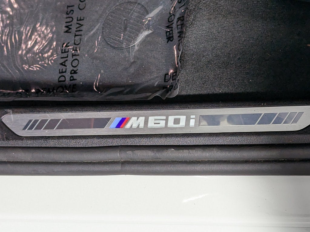 2024 BMW X7 M60i