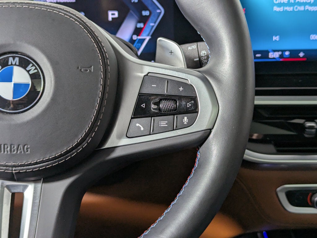 2024 BMW X7 M60i