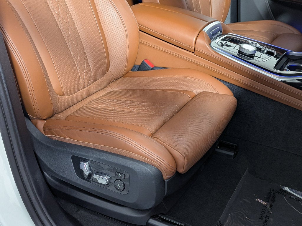 2024 BMW X7 M60i