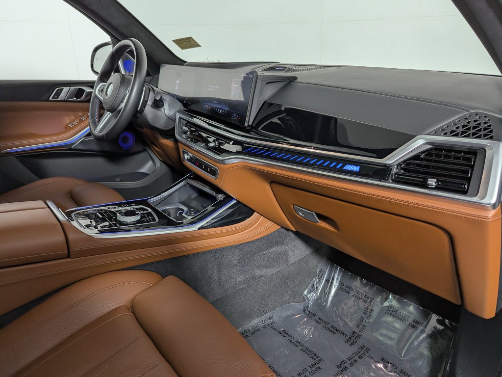 2024 BMW X7 M60i