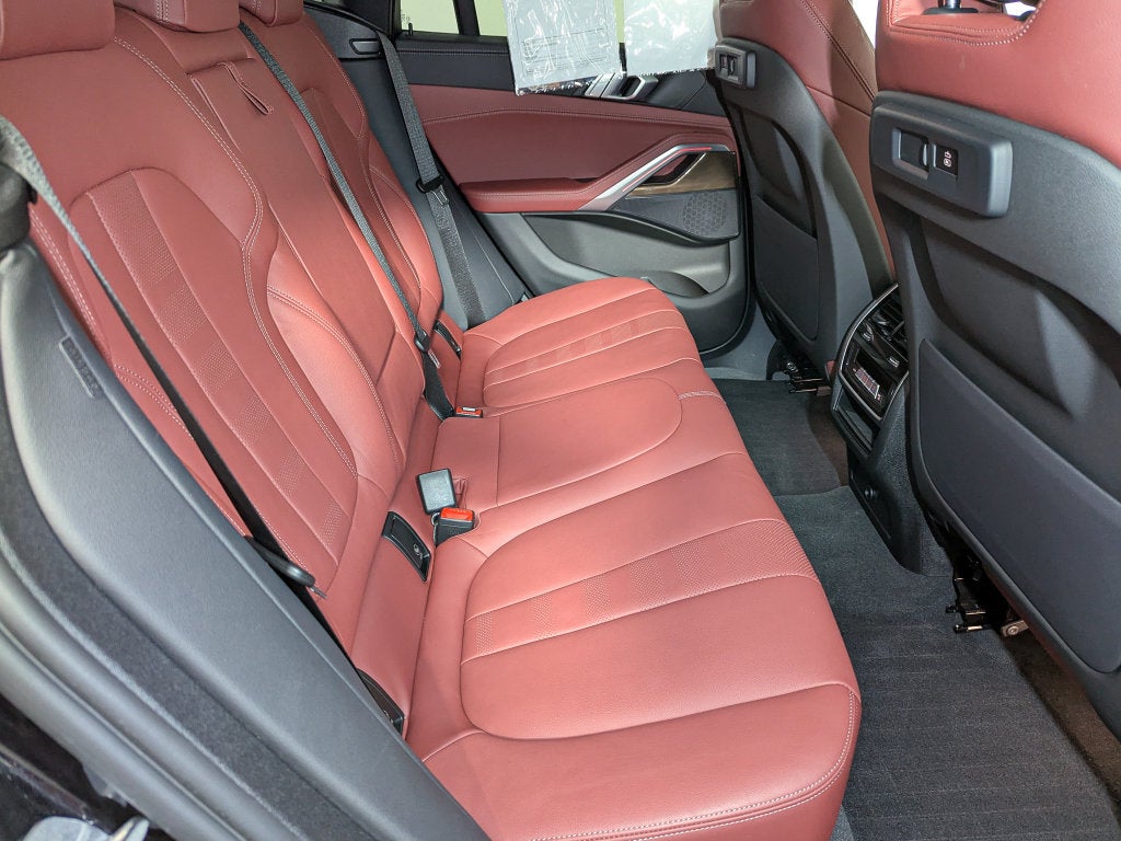 2022 BMW X6 xDrive40i