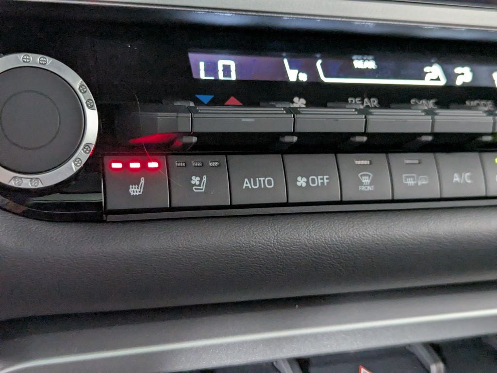 2024 Toyota Sequoia Platinum