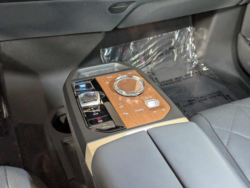 2024 BMW iX xDrive50