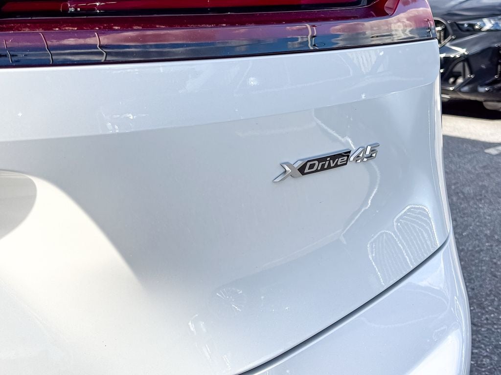 2026 BMW iX xDrive45