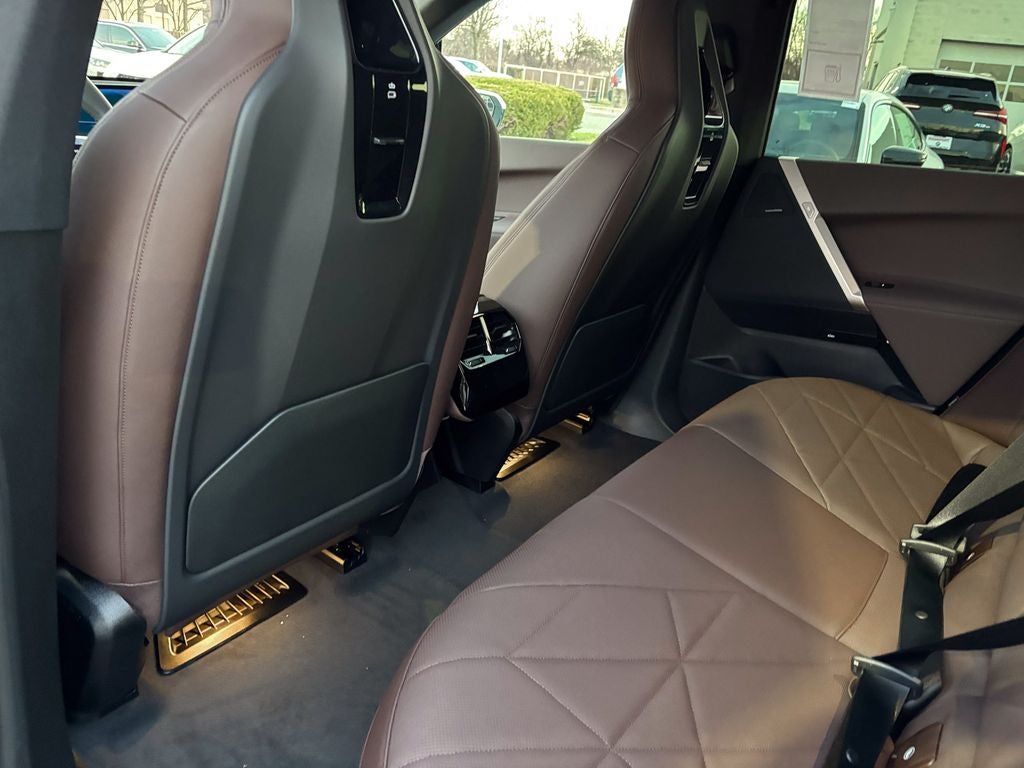 2026 BMW iX xDrive45