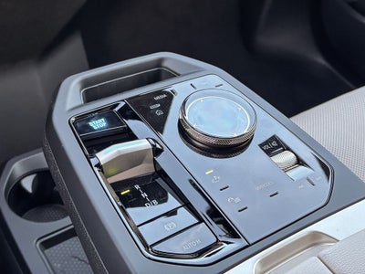 2026 BMW iX xDrive60