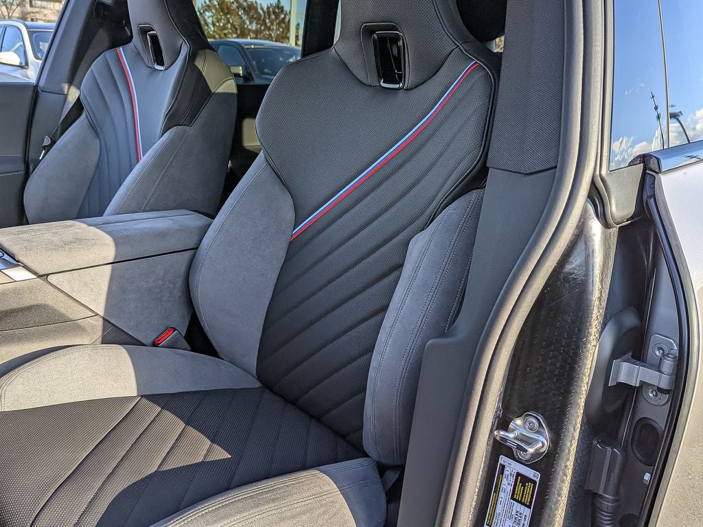 2026 BMW iX xDrive60