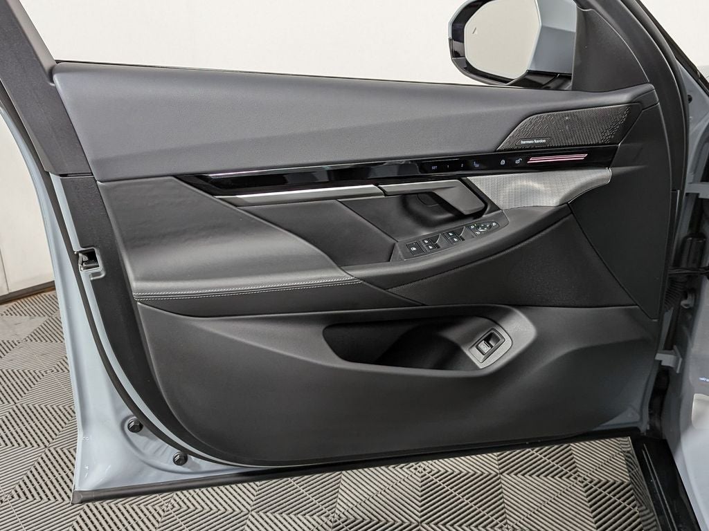 2024 BMW 5 Series 530i