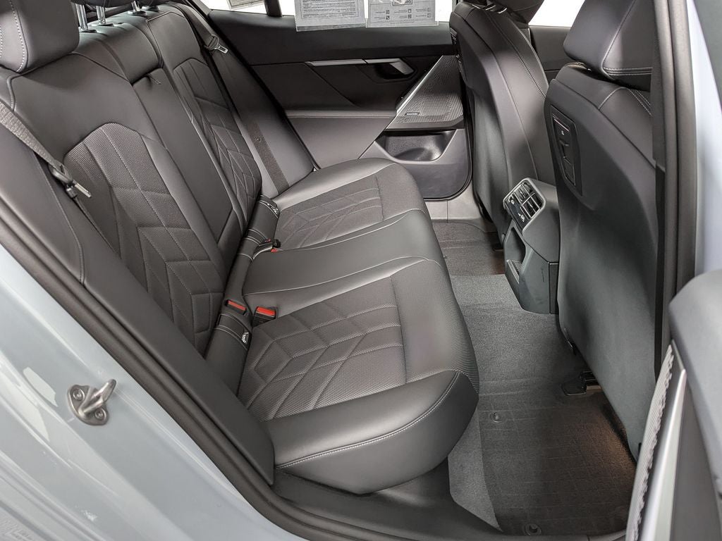 2024 BMW 5 Series 530i