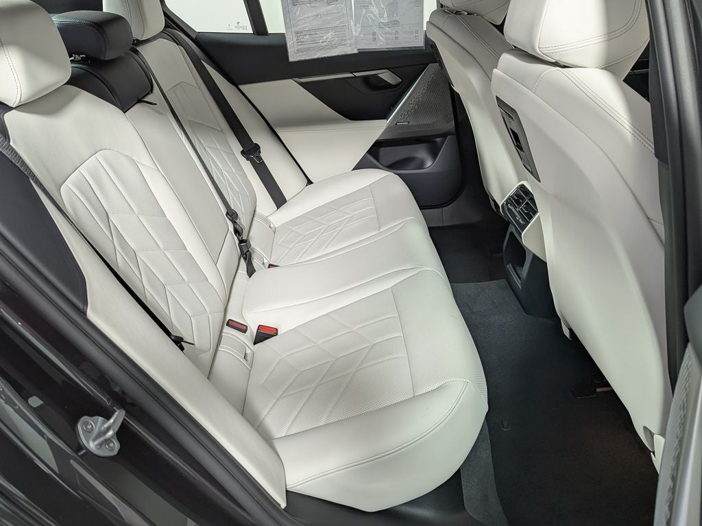 2025 BMW 530i 530i xDrive