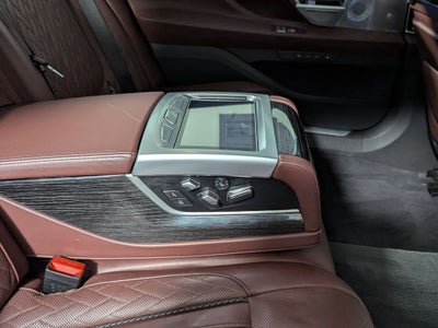 2020 BMW 7 Series 745e xDrive iPerformance