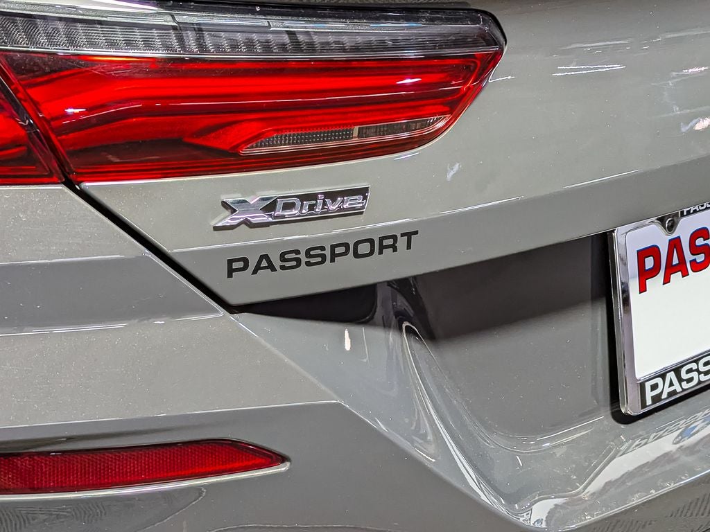 2025 BMW 8 Series M850i xDrive