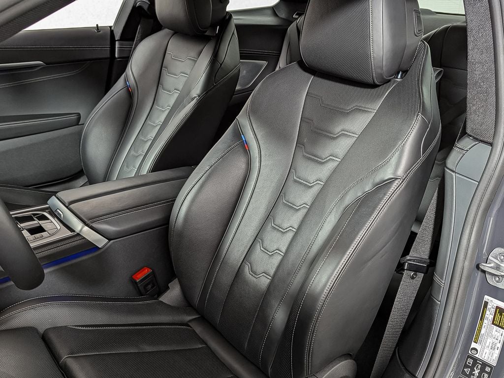 2025 BMW 8 Series M850i xDrive