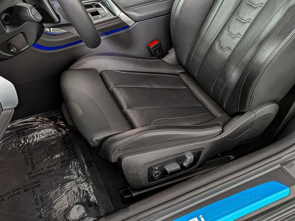 2025 BMW 8 Series M850i xDrive