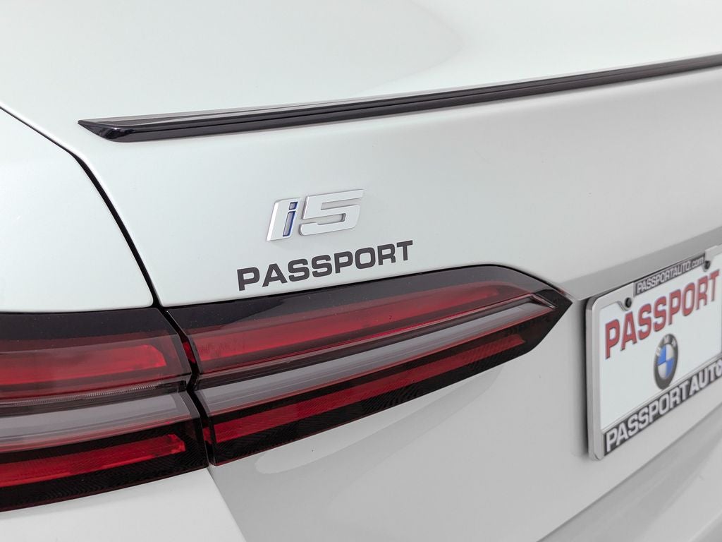 2025 BMW i5 xDrive40 xDrive40