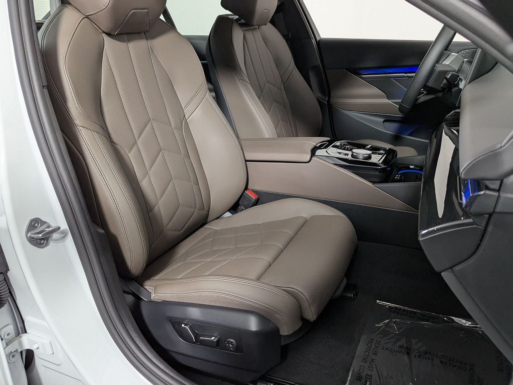 2025 BMW i5 xDrive40 xDrive40